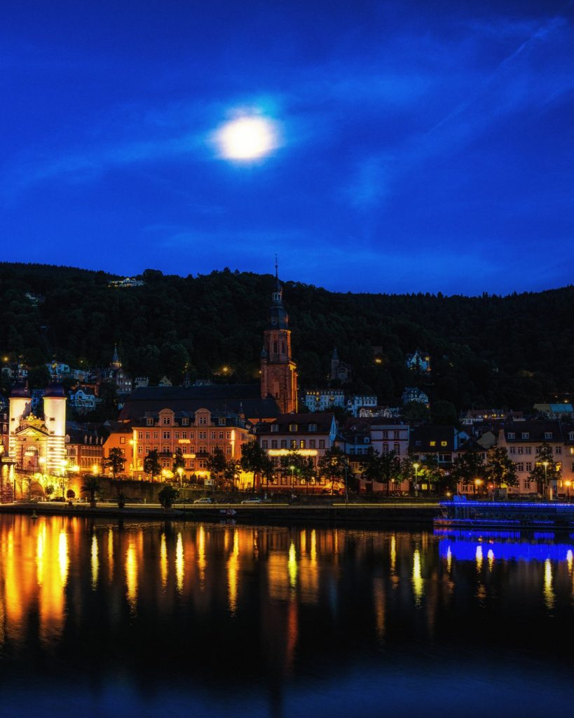 Mond über Heidelberg